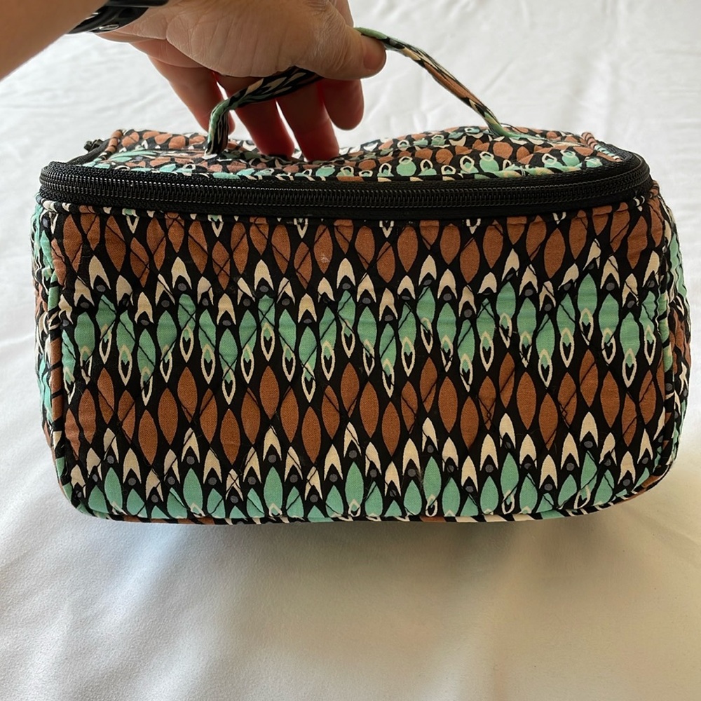 Vera Bradley Cosmetics Case in EUC!
